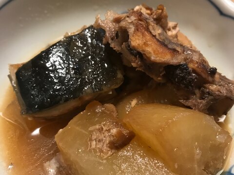 ブリのあらと大根の煮物